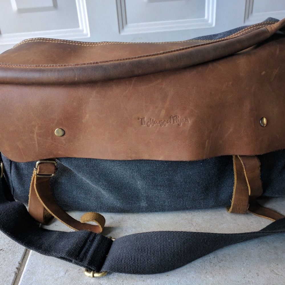 House of Flynn Wandering Gypsy Camera Tote